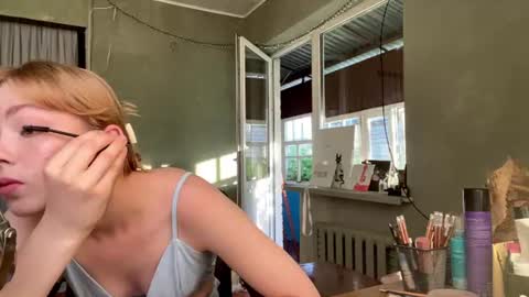 Snapshot of molyangel chatting on 29, 6, 2026 Oksana online show from 29, 6, 2026