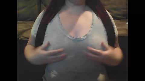 Snapshot of mommies_mooseknuckle chatting on 22, 10, 2025 mommies_mooseknuckle online show from 22, 10, 2025