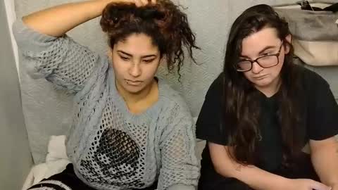 Mommy bubbles online show from 26, 2, 2025