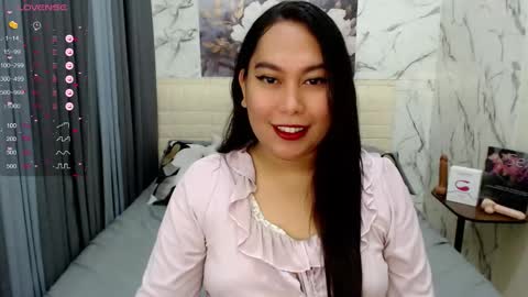 Snapshot of mommyknowsbest69 chatting on 10, 9, 2025 Hot Mommy Nathalie online show from 10, 9, 2025