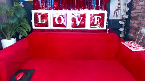 Snapshot of mommymila chatting on 14, 2, 2026 Maria online show from 14, 2, 2026