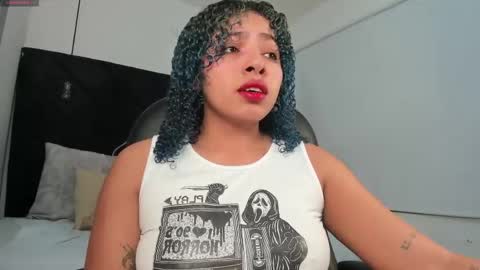 Snapshot of momo_ayasse chatting on 1, 6, 2026 Momo online show from 1, 6, 2026