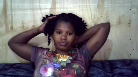 momsdoll online show from 1, 7, 2026