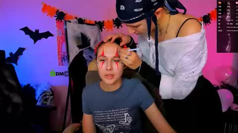 Mona  online show from 23, 10, 2025