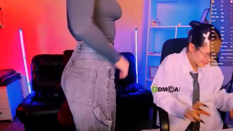 Mona  online show from 15, 11, 2025