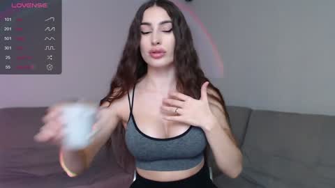 Snapshot of mona_saxxx chatting on 27, 12, 2024 Hey Guys im Mona. PVT is Open Please Make me CUM online show from 27, 12, 2024