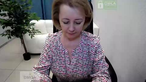 Snapshot of mona_w chatting on 27, 2, 2026 Mona online show from 27, 2, 2026