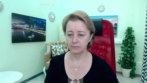 Mona online show from 7, 4, 2026