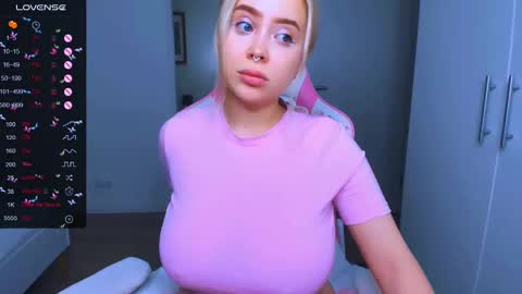   online show from 14, 12, 2024