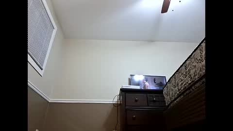 Snapshot of moneyboysaveg548 chatting on 19, 1, 2026 moneyboysaveg548 online show from 19, 1, 2026