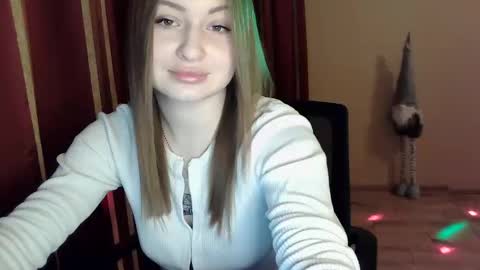 monica_211 online show from 8, 2, 2025