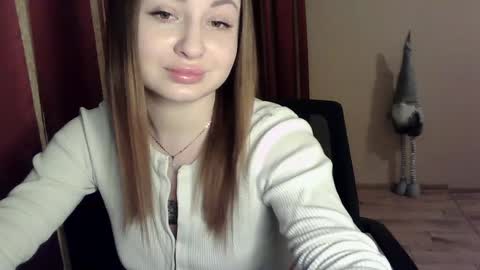 monica_211 online show from 9, 2, 2025