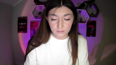 sweet girl and shine body online show from 29, 9, 2025