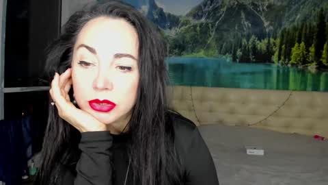monica_weisss online show from 10, 1, 2025