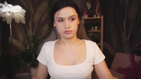 monica online show from 15, 5, 2026