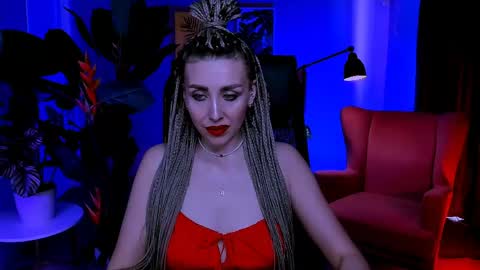 Snapshot of monicariley chatting on 20, 5, 2026 monicariley online show from 20, 5, 2026