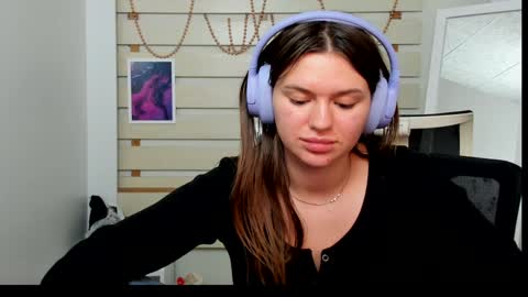 Monika online show from 22, 1, 2025