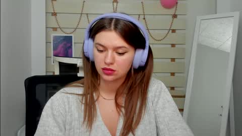 Monika online show from 24, 2, 2025