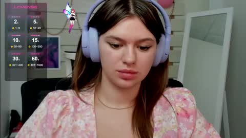 Monika online show from 8, 3, 2025