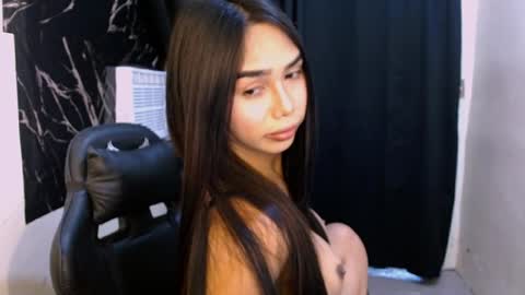 Snapshot of monikaaaaaaaaaa chatting on 8, 6, 2026 monikaaaaaaaaaa online show from 8, 6, 2026