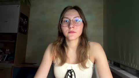 Snapshot of monikakotts chatting on 7, 7, 2026 Mia online show from 7, 7, 2026