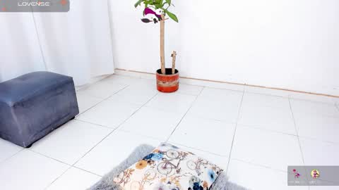 monikk__harrison online show from 4, 10, 2025