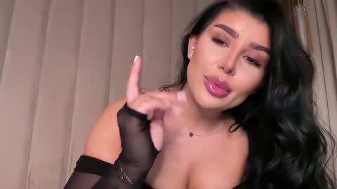 Alessia online show from 25, 2, 2026