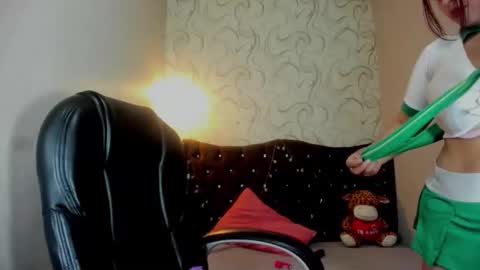 Snapshot of moniquehick chatting on 27, 2, 2026 Monica online show from 27, 2, 2026