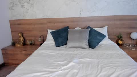 Monique  online show from 31, 1, 2025