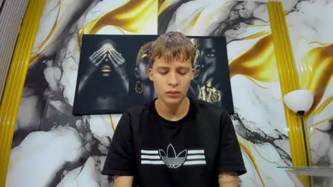 Snapshot of mono_blonde chatting on 19, 6, 2026 mono_blonde online show from 19, 6, 2026