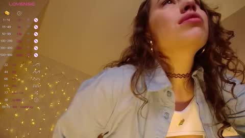 Snapshot of monroe_linger chatting on 25, 2, 2026 Monroe Please dont forger to follow me online show from 25, 2, 2026