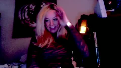 Snapshot of monroelovesyou chatting on 28, 12, 2024 Monroe online show from 28, 12, 2024