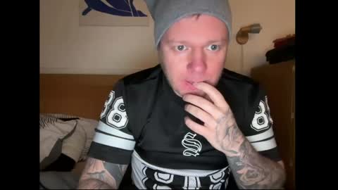 Snapshot of monster_d_ chatting on 13, 4, 2026 Monster D online show from 13, 4, 2026