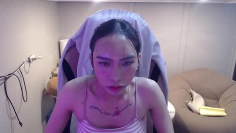 Snapshot of monstercockselfsuck chatting on 4, 3, 2025 ELYSE A SIMPLE GIRL online show from 4, 3, 2025