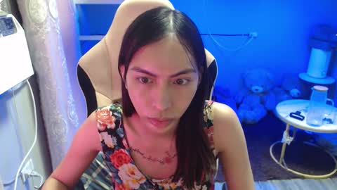 Snapshot of monstercockselfsuck chatting on 4, 10, 2025 ELYSE A SIMPLE GIRL online show from 4, 10, 2025