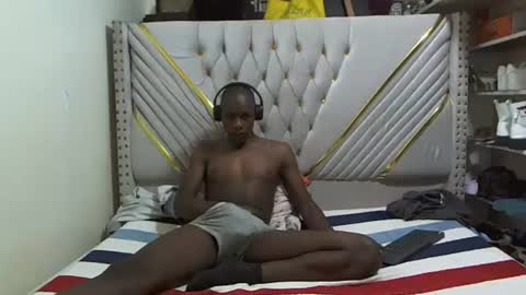 Snapshot of monstrous_cock1 chatting on 5, 7, 2026 monstrous_cock1 online show from 5, 7, 2026