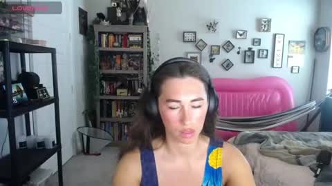 Snapshot of monstrumologist chatting on 26, 6, 2026 Lydia Mooney online show from 26, 6, 2026