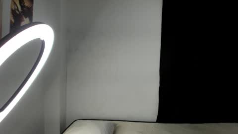 montes_juan online show from 8, 9, 2025