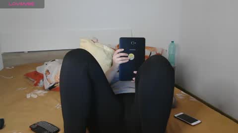 Monse online show from 18, 2, 2025