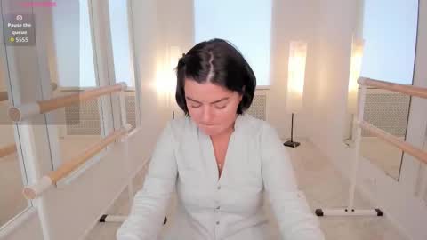 Snapshot of moodberry chatting on 24, 9, 2025 your Godness online show from 24, 9, 2025