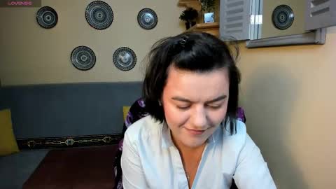 Snapshot of moodberry chatting on 16, 10, 2025 your Godness online show from 16, 10, 2025