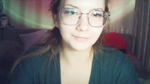 moodiemira online show from 5, 3, 2026