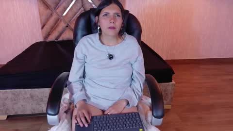 Moon  online show from 20, 11, 2025