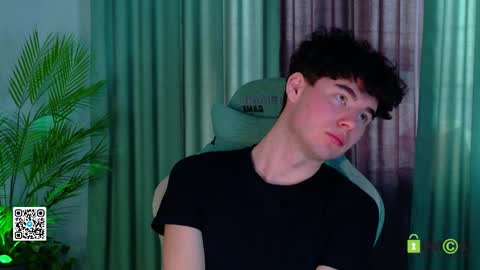 moon_gloww online show from 29, 3, 2026