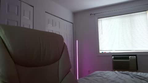 Snapshot of moon_light_girl chatting on 7, 6, 2026 moon_light_girl online show from 7, 6, 2026