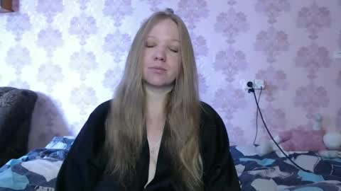 Snapshot of moon_linght000 chatting on 3, 6, 2026 moon_linght000 online show from 3, 6, 2026