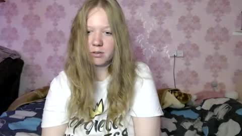 Snapshot of moon_linght000 chatting on 8, 6, 2026 moon_linght000 online show from 8, 6, 2026