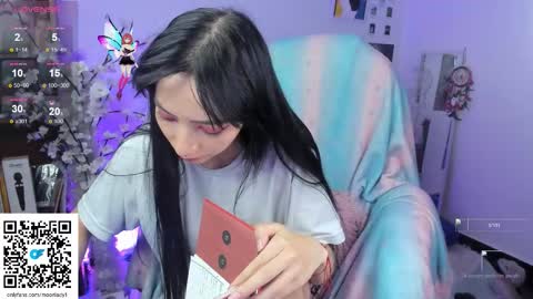 MOON  online show from 23, 11, 2025