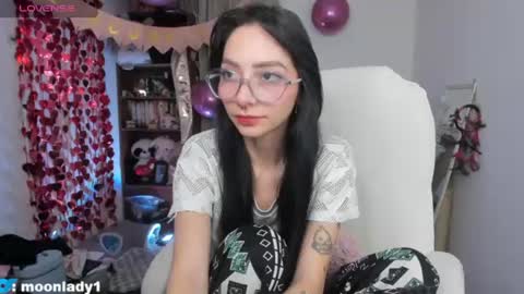 MOON  online show from 15, 6, 2026