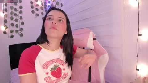 moonliight__ online show from 16, 1, 2025